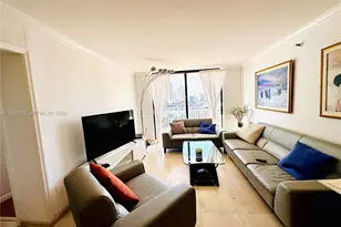 210 174th St, Sunny Isles Beach, FL 33160 - Photo 4