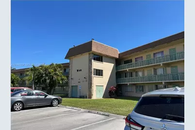 400 W Village Green Cir W #216, Palm Springs, FL 33461 - Photo 10