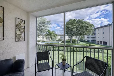 400 W Village Green Cir W #216, Palm Springs, FL 33461 - Photo 14