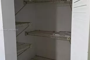 400 W Village Green Cir W, Palm Springs, FL 33461 - Photo 6