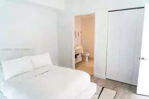 55 SW 9th St, Miami, FL 33130 - Photo 6