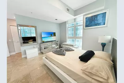 41 SE 5th St #602, Miami, FL 33131 - Photo 10