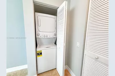 41 SE 5th St #602, Miami, FL 33131 - Photo 22