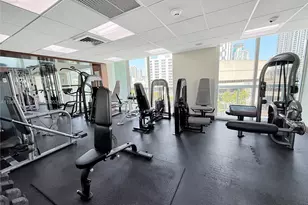 41 SE 5th St, Miami, FL 33131 - Photo 34