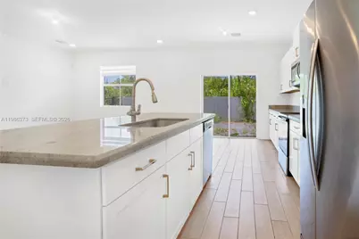 846 SE 19th St #0, Homestead, FL 33034 - Photo 4