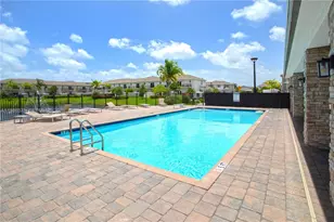 846 SE 19th St, Homestead, FL 33034 - Photo 10