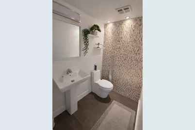 3675 N Country Club Dr #2305, Aventura, FL 33180 - Photo 14