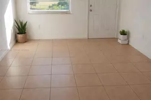 2651 NW 13th St, Miami, FL 33125 - Photo 2