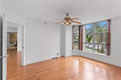 3600 Mystic Pointe Dr #310, Aventura, FL 33180 - Photo 6