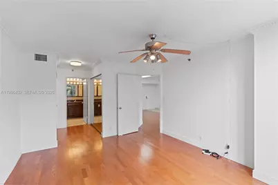 3600 Mystic Pointe Dr #310, Aventura, FL 33180 - Photo 8