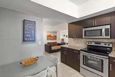 18181 NE 31st Ct #PH07, Aventura, FL 33160 - Photo 4