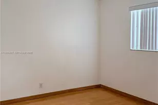 7910 N Colony Cir N, Tamarac, FL 33321 - Photo 4