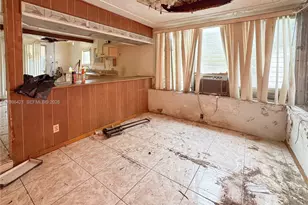 11430 SW 41st Terrace, Miami, FL 33165 - Photo 12