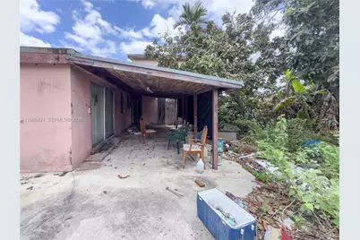 11430 SW 41st Ter, Miami, FL 33165 - Photo 2