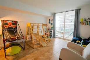 1800 N Bayshore Dr, Miami, FL 33132 - Photo 20