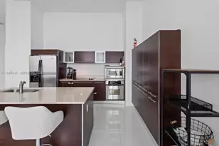 1900 N Bayshore Dr, Miami, FL 33132 - Photo 10