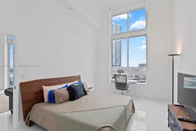 1900 N Bayshore Dr #1016, Miami, FL 33132 - Photo 12