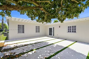 323 NW 104th Terrace, Miami, FL 33150 - Photo 6