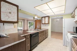 815 SW 50th Terrace, Margate, FL 33068 - Photo 6