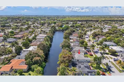 815 SW 50th Ter, Margate, FL 33068 - Photo 32