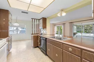 815 SW 50th Terrace, Margate, FL 33068 - Photo 8