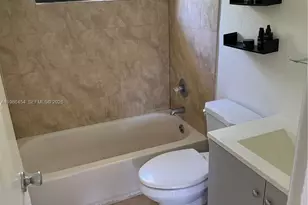 180 NE 71st St, Miami, FL 33138 - Photo 10
