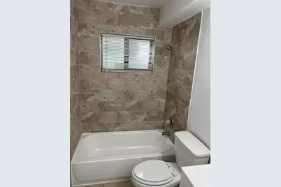 180 NE 71st St #3, Miami, FL 33138 - Photo 10