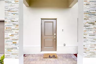 2333 SE 28th Ct, Homestead, FL 33035 - Photo 4