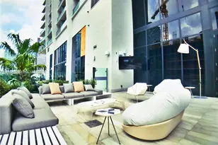 1010 Brickell Ave, Miami, FL 33131 - Photo 14