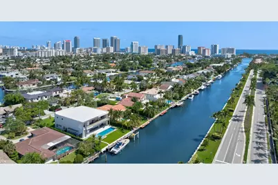 493 Holiday Dr, Hallandale Beach, FL 33009 - Photo 62