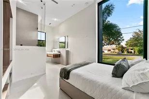 493 Holiday Dr, Hallandale Beach, FL 33009 - Photo 46