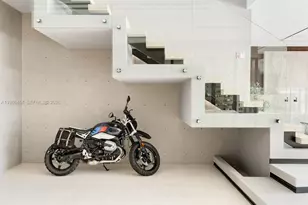 493 Holiday Dr, Hallandale Beach, FL 33009 - Photo 24