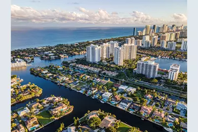 493 Holiday Dr, Hallandale Beach, FL 33009 - Photo 64