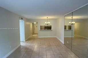 13685 NE 10th Ave, North Miami, FL 33161 - Photo 4