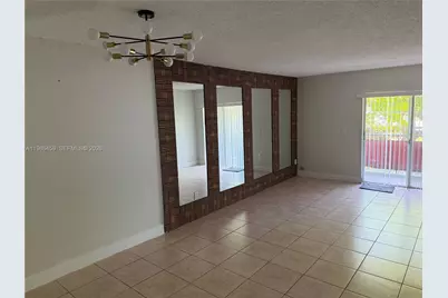 13685 NE 10th Ave #210, North Miami, FL 33161 - Photo 4
