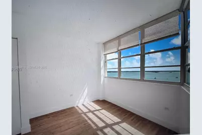 999 Brickell Bay Dr #1601, Miami, FL 33131 - Photo 8