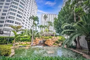 999 Brickell Bay Dr, Miami, FL 33131 - Photo 12