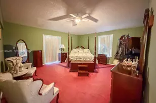 661 NE 4th Pl, Hialeah, FL 33010 - Photo 14