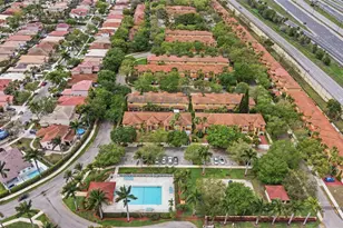 192 W Forest Oak Cir, Davie, FL 33325 - Photo 34