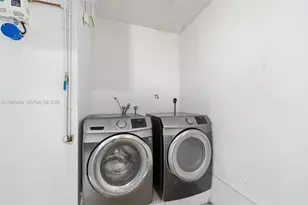 192 W Forest Oak Cir, Davie, FL 33325 - Photo 16