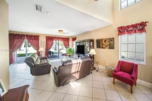 111 NW 151st Ave, Pembroke Pines, FL 33028 - Photo 2