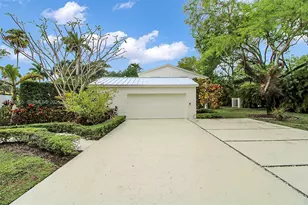 6900 SW 104th St, Pinecrest, FL 33156 - Photo 6