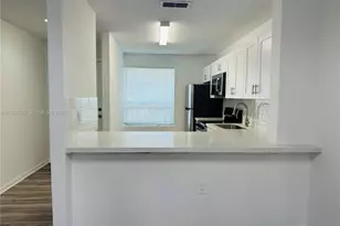 8102 SW 21st Ct, Miramar, FL 33025 - Photo 4