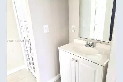 1700 NE 191st St #100, Miami, FL 33179 - Photo 10