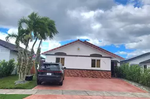 14330 SW 179th Ln, Miami, FL 33177 - Photo 2