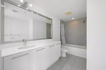 92 SW 3rd St #3902, Miami, FL 33130 - Photo 18