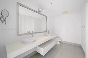 92 SW 3rd St, Miami, FL 33130 - Photo 12