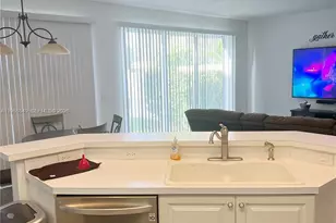15973 NW 16th Ct, Pembroke Pines, FL 33028 - Photo 8