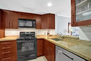 1313 SE 5th Ct, Dania Beach, FL 33004 - Photo 20