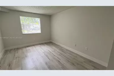 2831 N Oakland Forest Dr #112, Oakland Park, FL 33309 - Photo 18